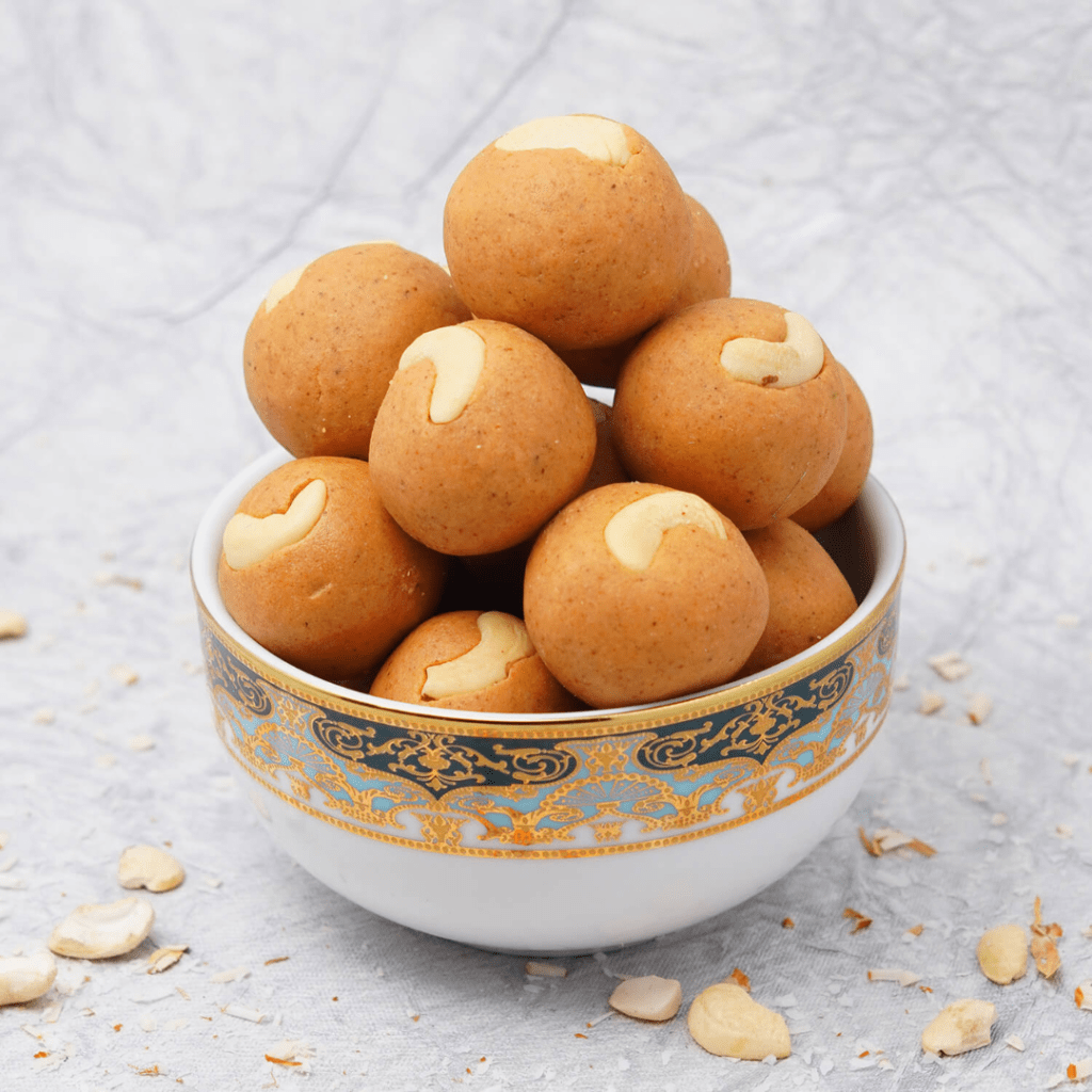 Besan Ke Laddu